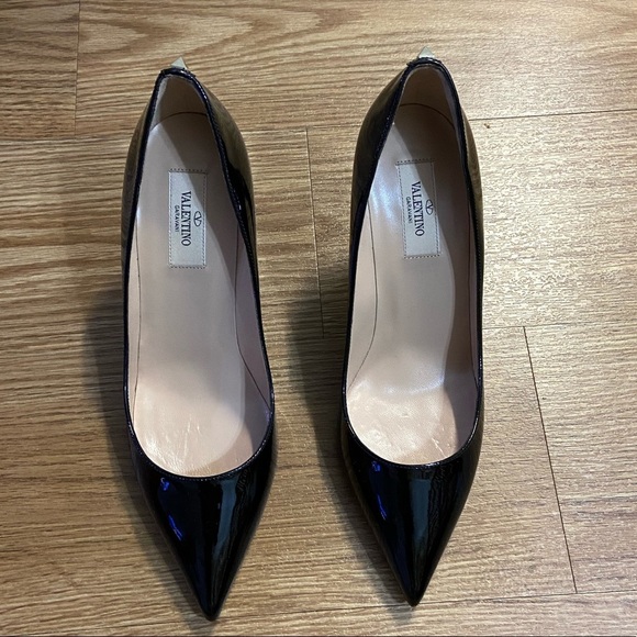 VALENTINO Leather Stiletto Pump - Picture 2 of 12